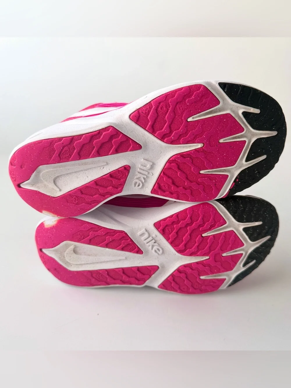 Nike Kids Hot Pink and White Star Runner 4 Sneakers - Size 13C